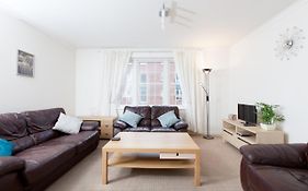 Attractive Edinburgh Leith Apartment